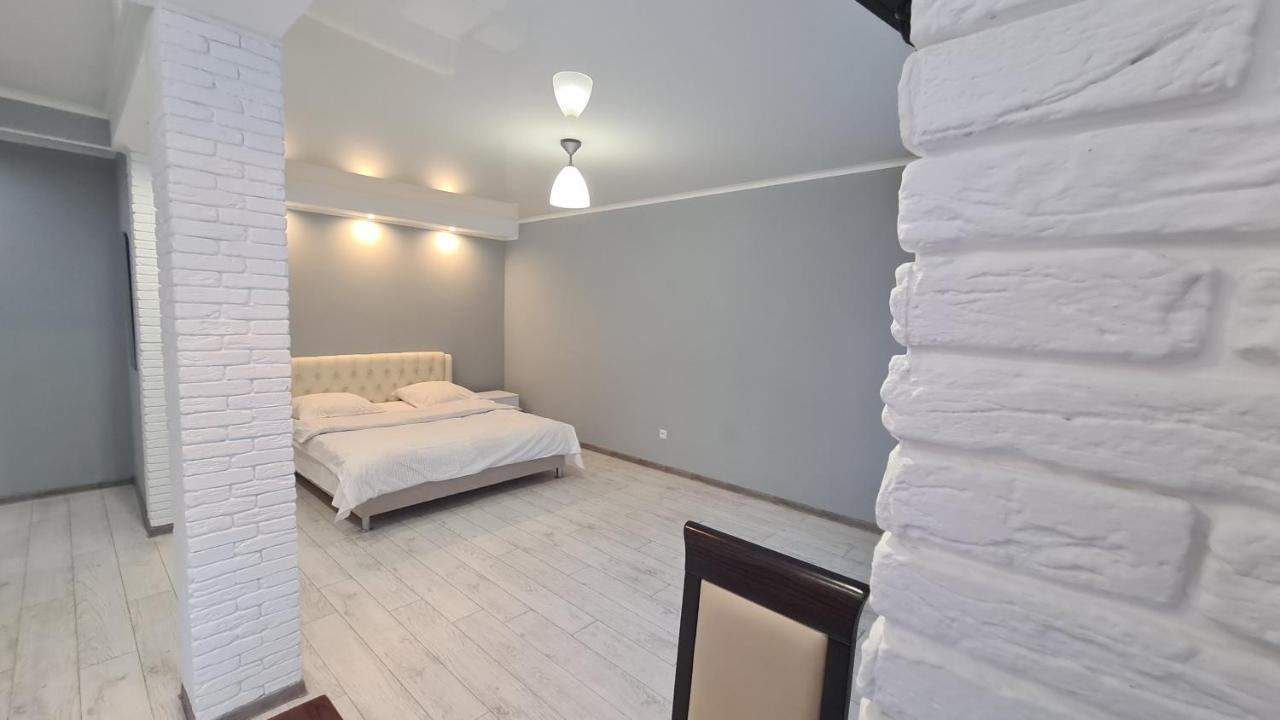 Apartaments On Vulytsia Heroiv Ato 32 Кривой Рог Экстерьер фото