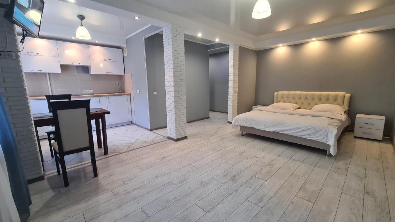 Apartaments On Vulytsia Heroiv Ato 32 Кривой Рог Экстерьер фото