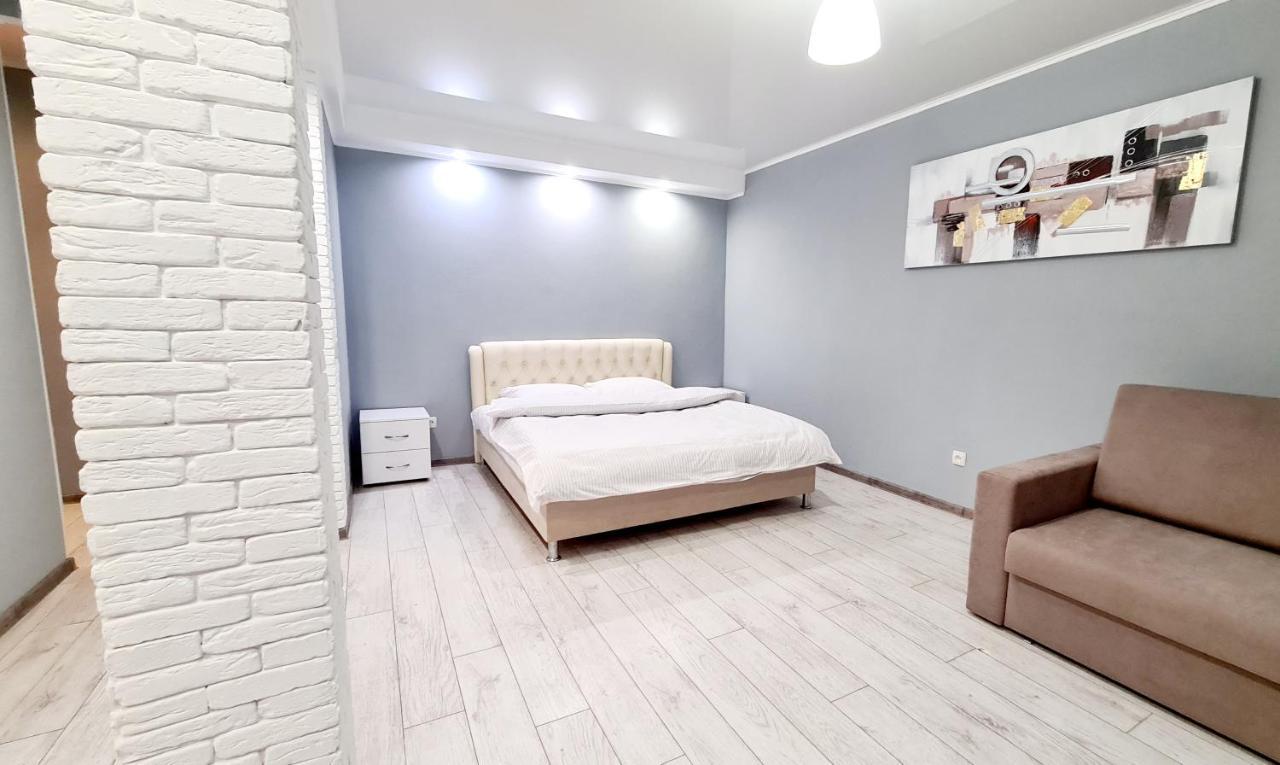 Apartaments On Vulytsia Heroiv Ato 32 Кривой Рог Экстерьер фото